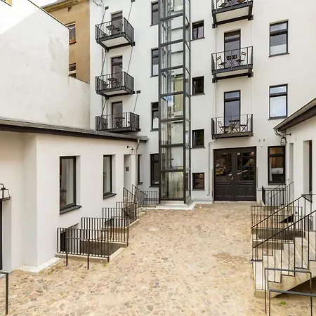 Concrete Loft Duplex -40sqm- Near Antonplatz Apartamento *