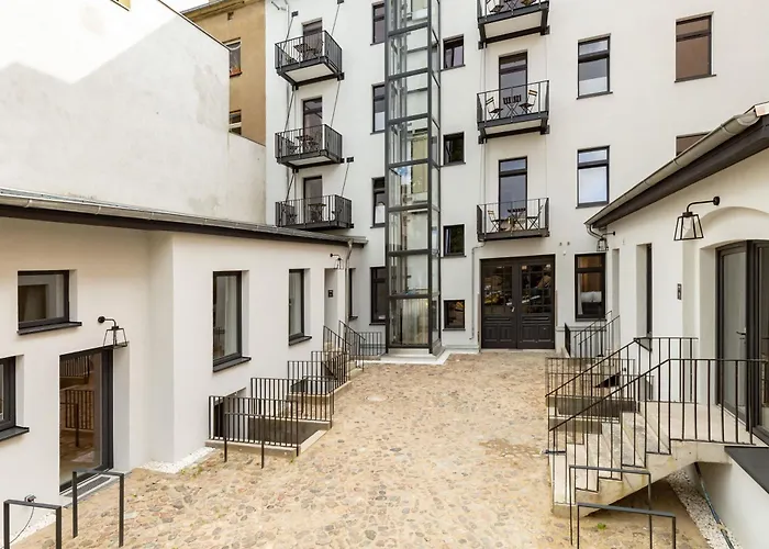 Concrete Loft Duplex -40sqm- Near Antonplatz Daire *